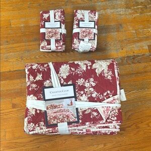 Charter Club Floral Quilt Set